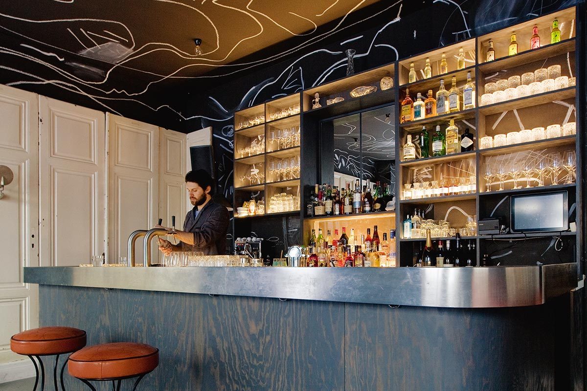 Arnold_Werner_Architekten_James_T_Hunt_Bar_02